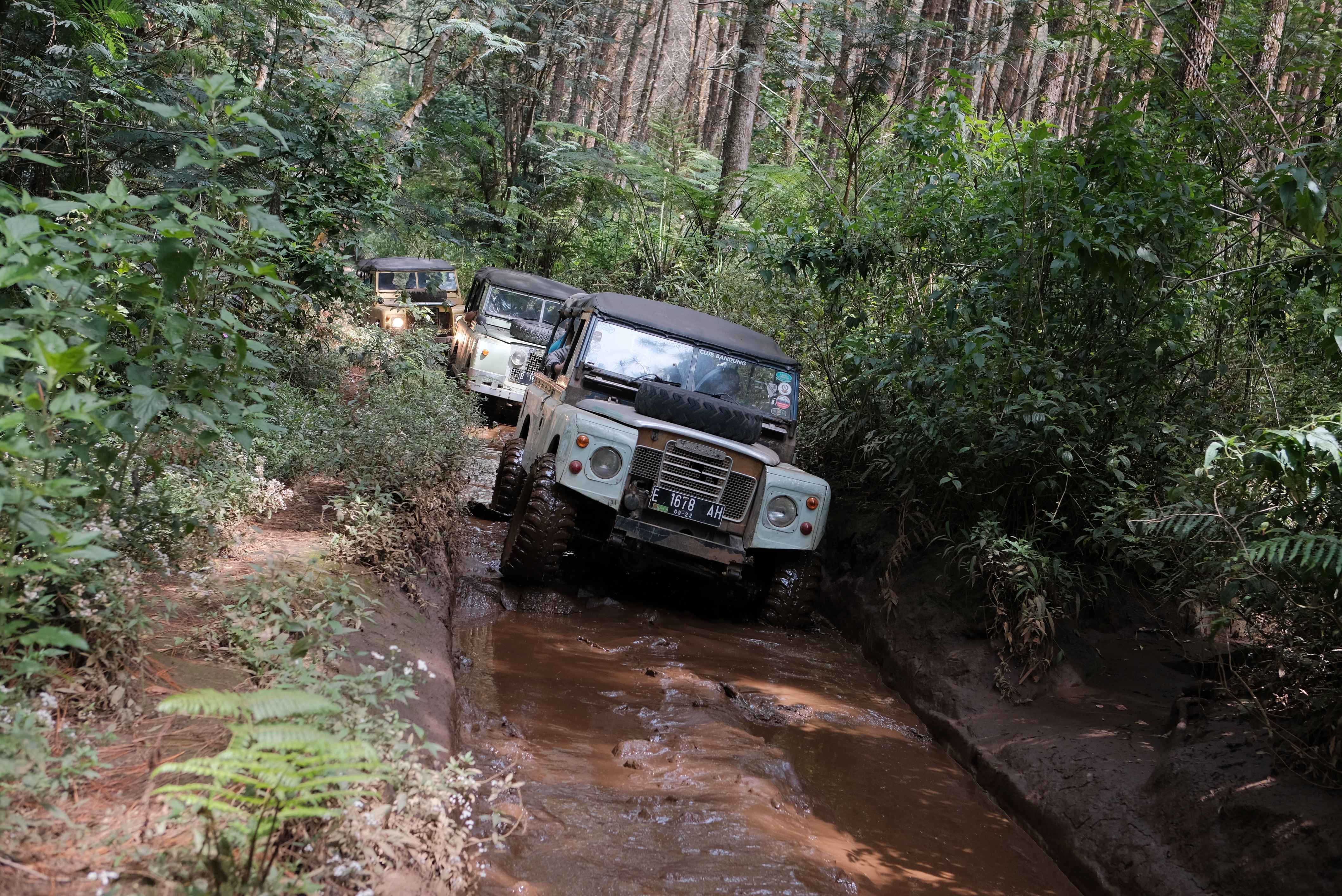 Sesi diskusi di alam terbuka