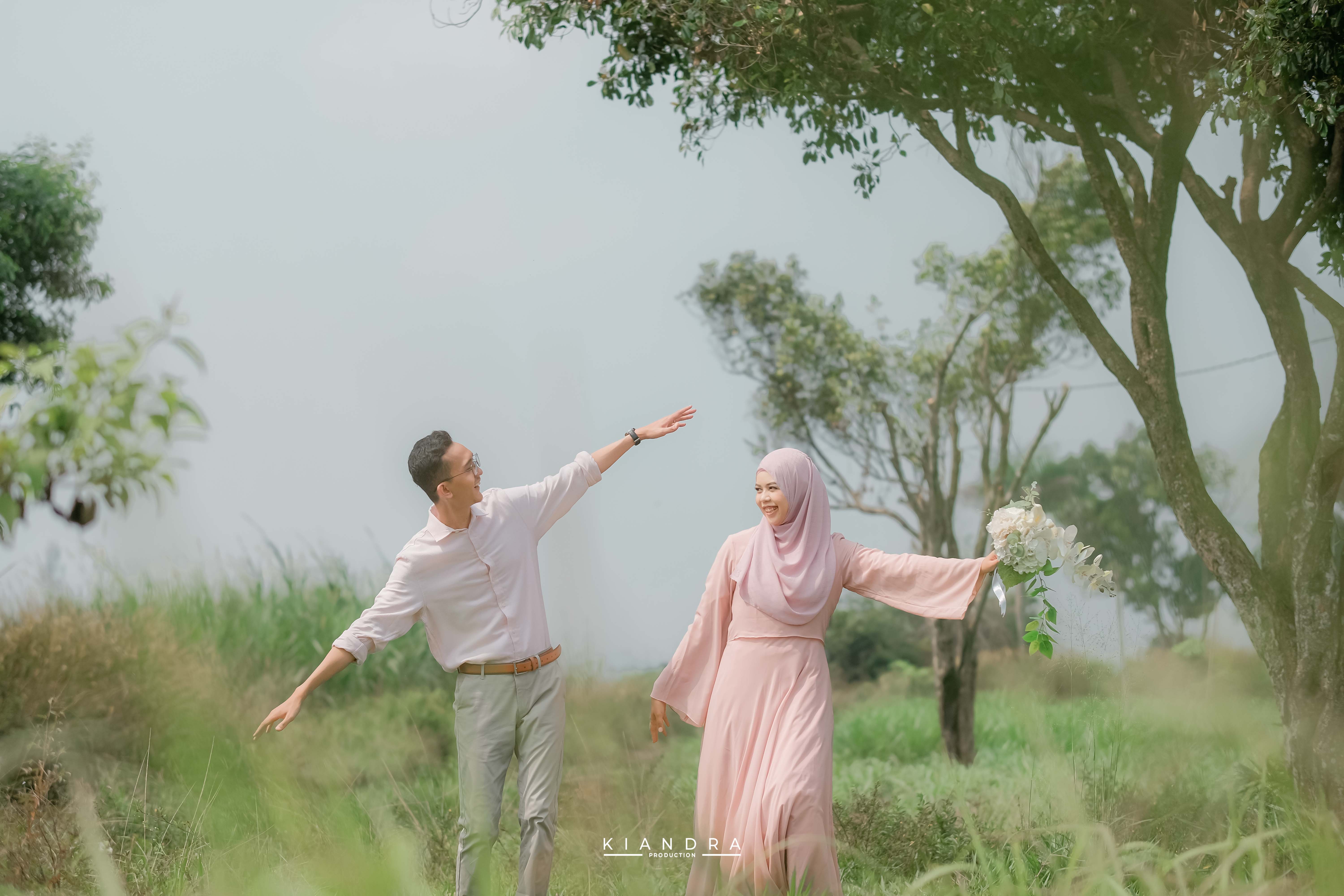 Close-up cincin tunangan Firdha & Yogi